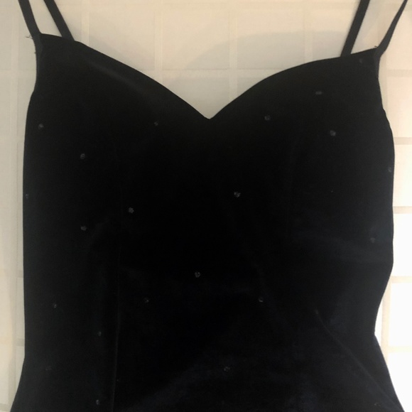 Hanna l Made in Canada l Velvet w/Rhinestones - Picture 1 of 11